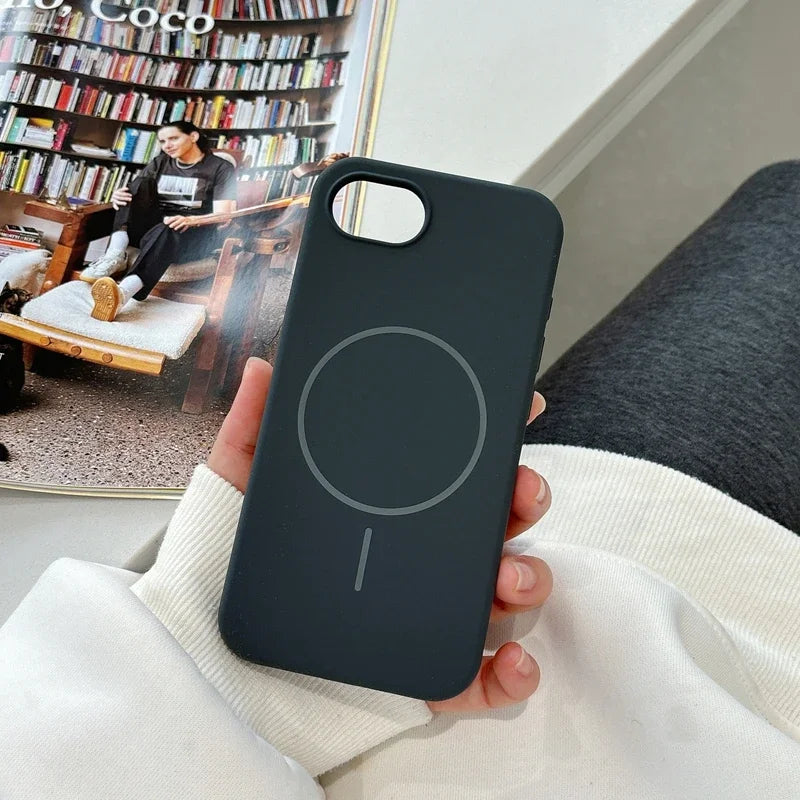 Coque Silicone Magnétique iPhone 16E / SE 4 (2025) — MagSafe